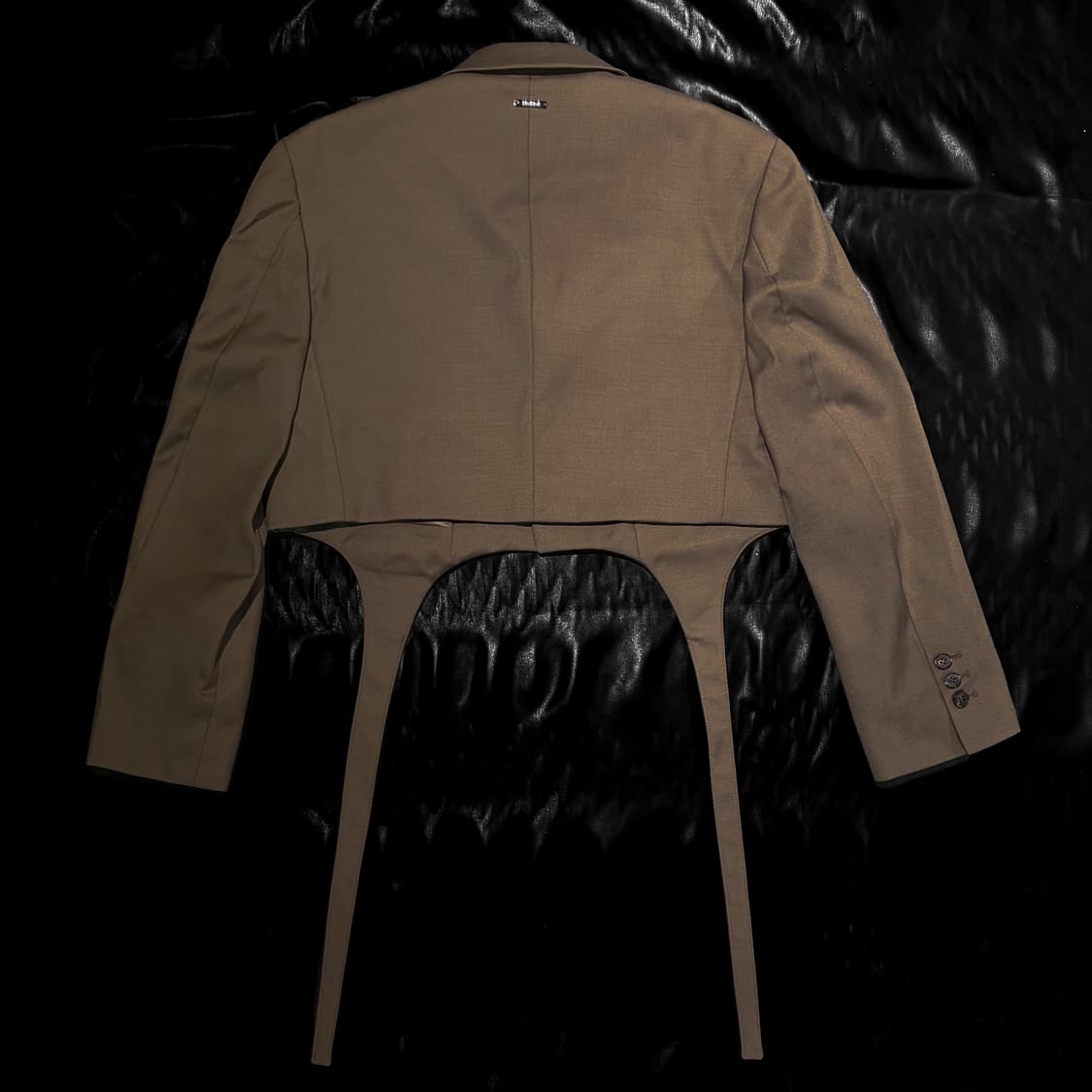 본봄 가터 디테일 크롭 자켓 상품이미지2