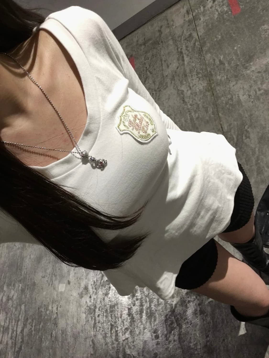 베이비메탈클럽 메구미 탑 플레어 긴팔티 히메갸루 U넥 골드금장로고 상품이미지2