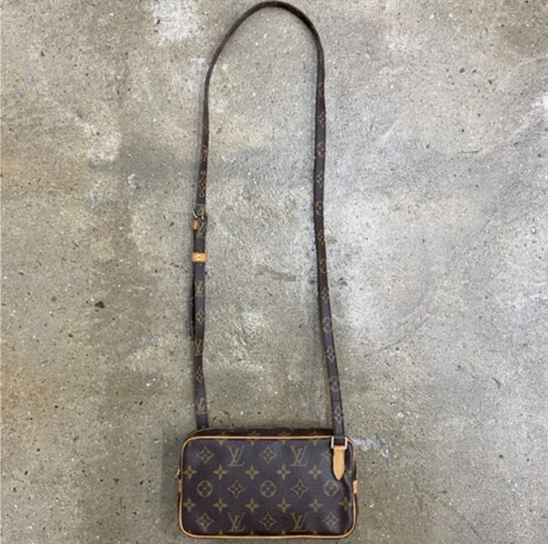 루이비통 모노그램 말리 반도니에르 크로스백 상품이미지4