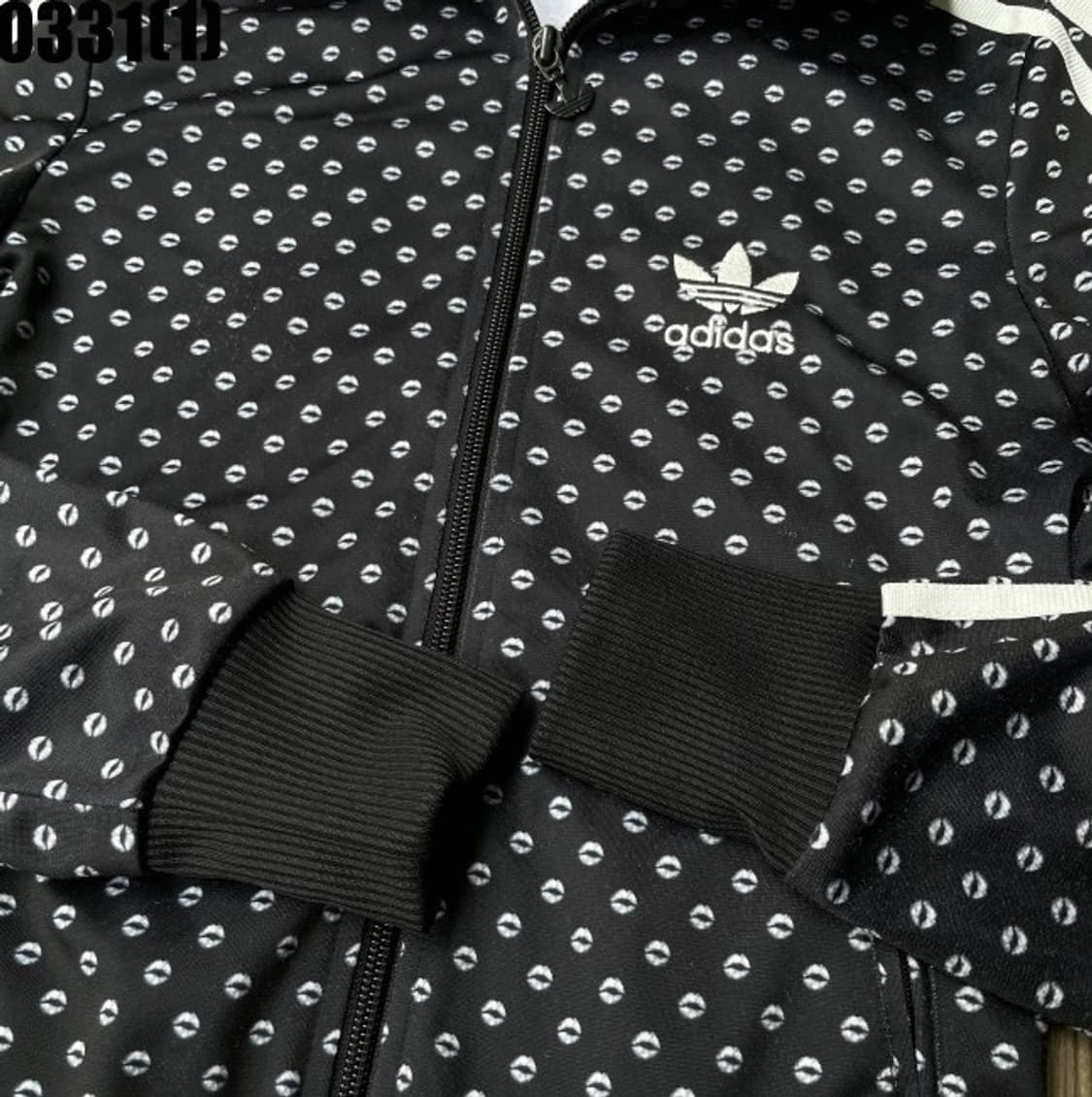 작사 희귀 / 아디다스 키스마크 도트 패턴 져지 아디다스 져지 땡땡이 상품이미지4