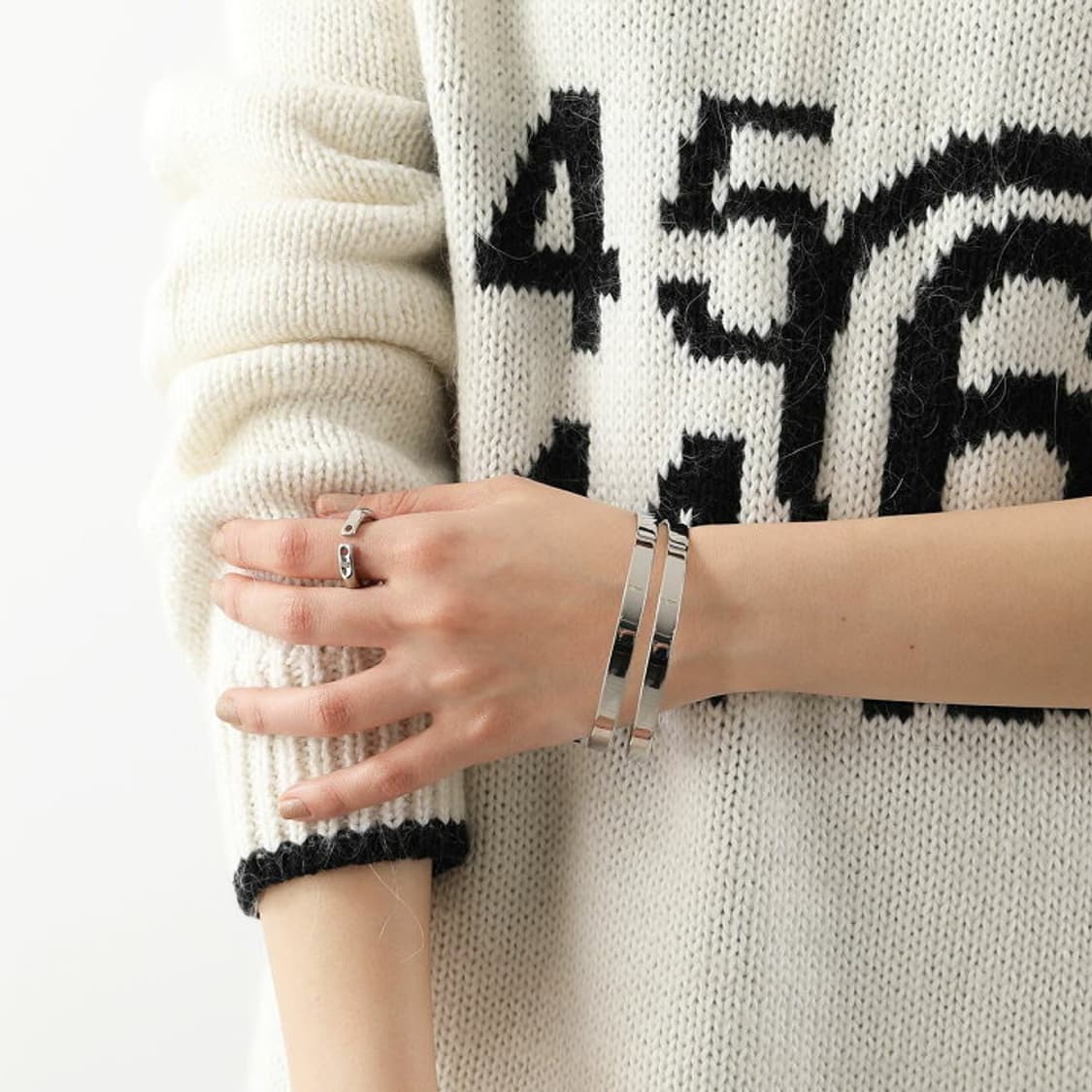 마르지엘라 MM6 리벳 커프 링 상품이미지6