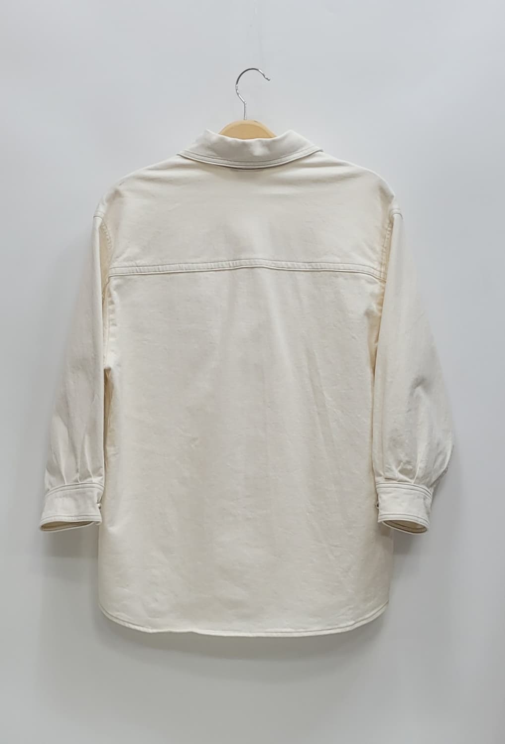 TIME 한섬 타임 데님 풀오버 셔츠 / 여 82 아이보리
 상품이미지2