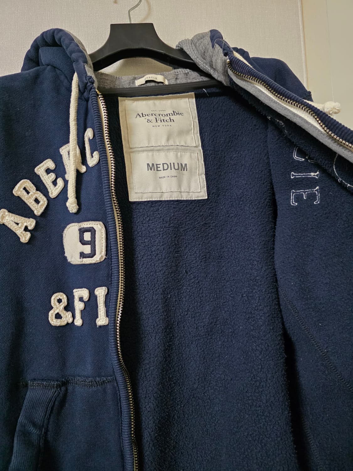 아베크롬비 네이비 기모 후드집업 M 상품이미지4