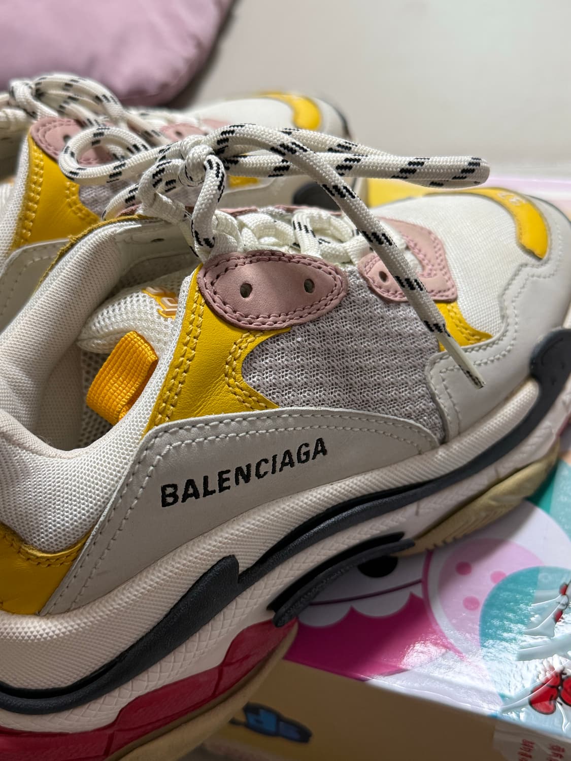 발렌시아가 트리플 S 스니커즈 37 상품이미지2