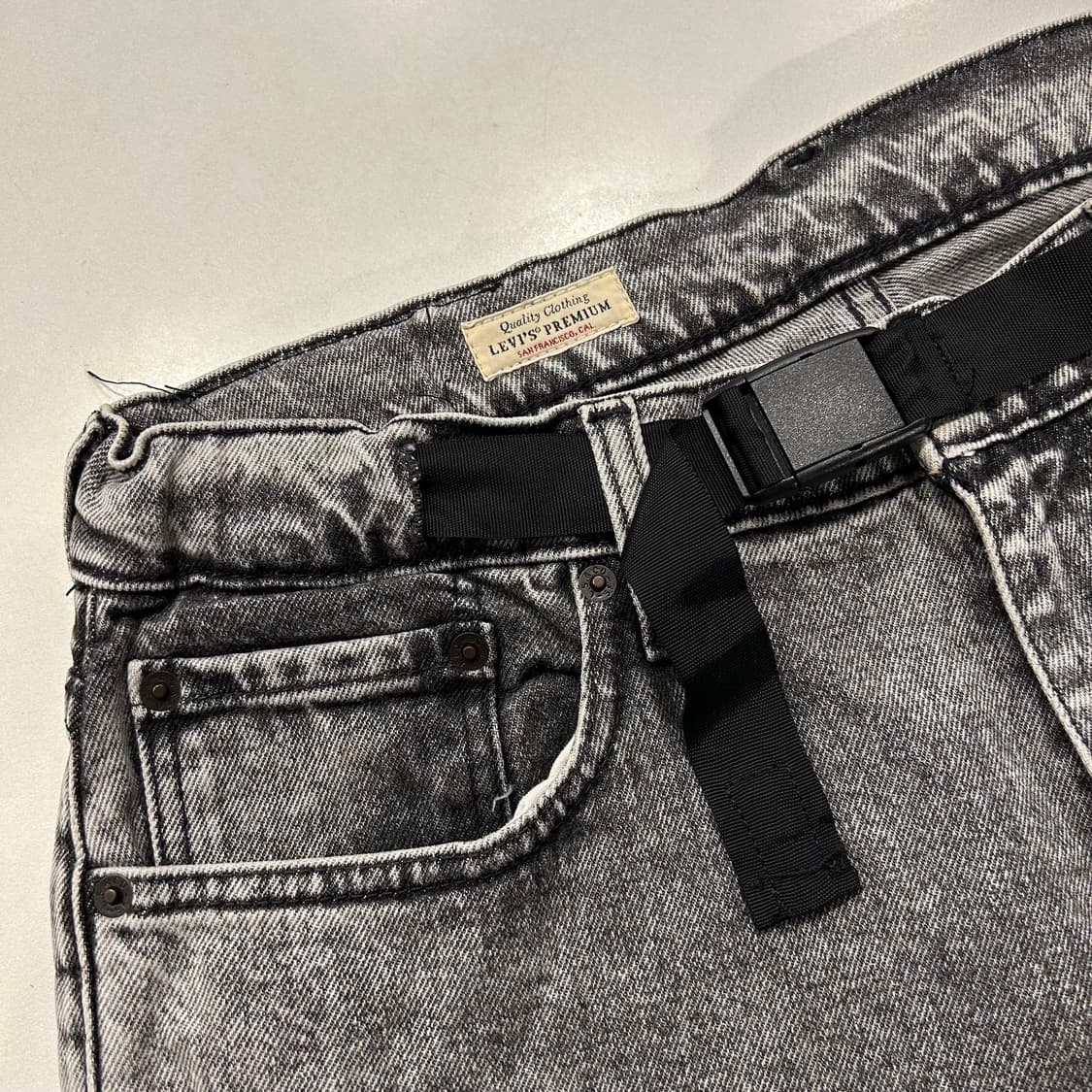 [30x32] 리바이스 562 프리미엄 그레이 데님 팬츠 상품이미지8