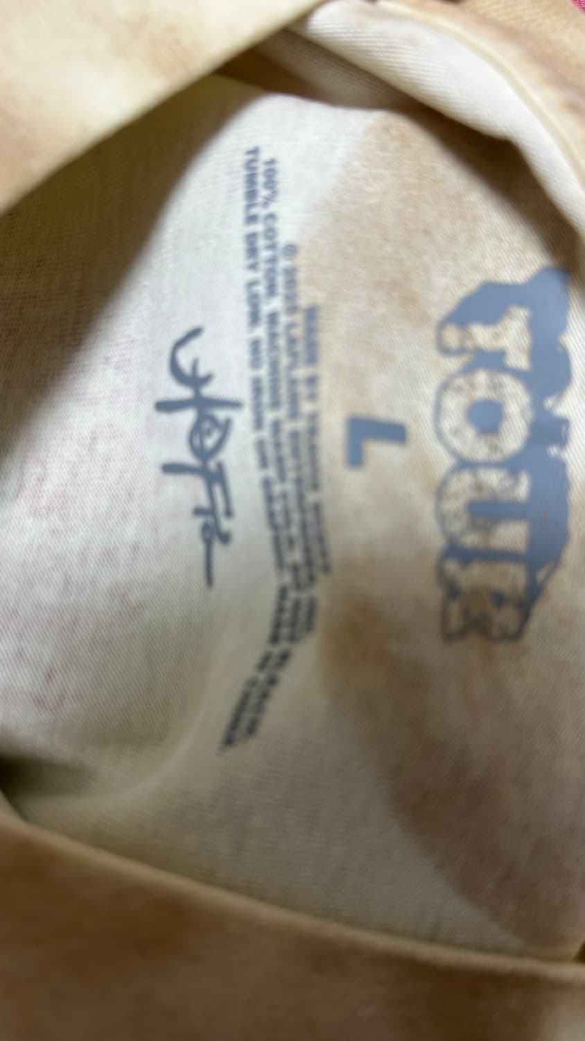 트래비스스캇 내한 머천다이즈 티셔츠 라지 상품이미지3