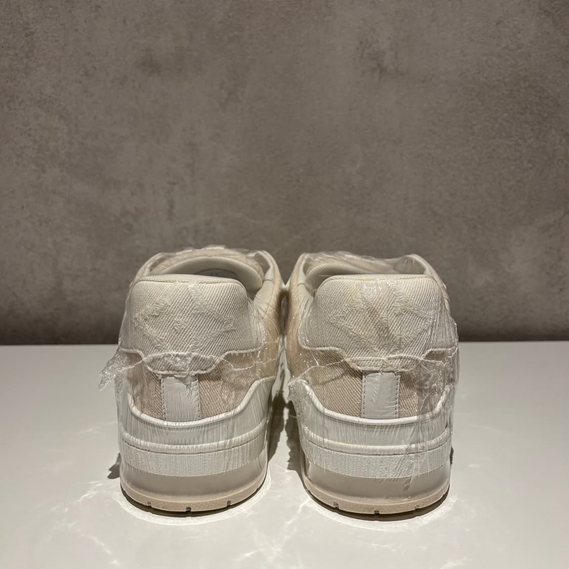 루이비통 모노그램 데님 트레이너 상품이미지4