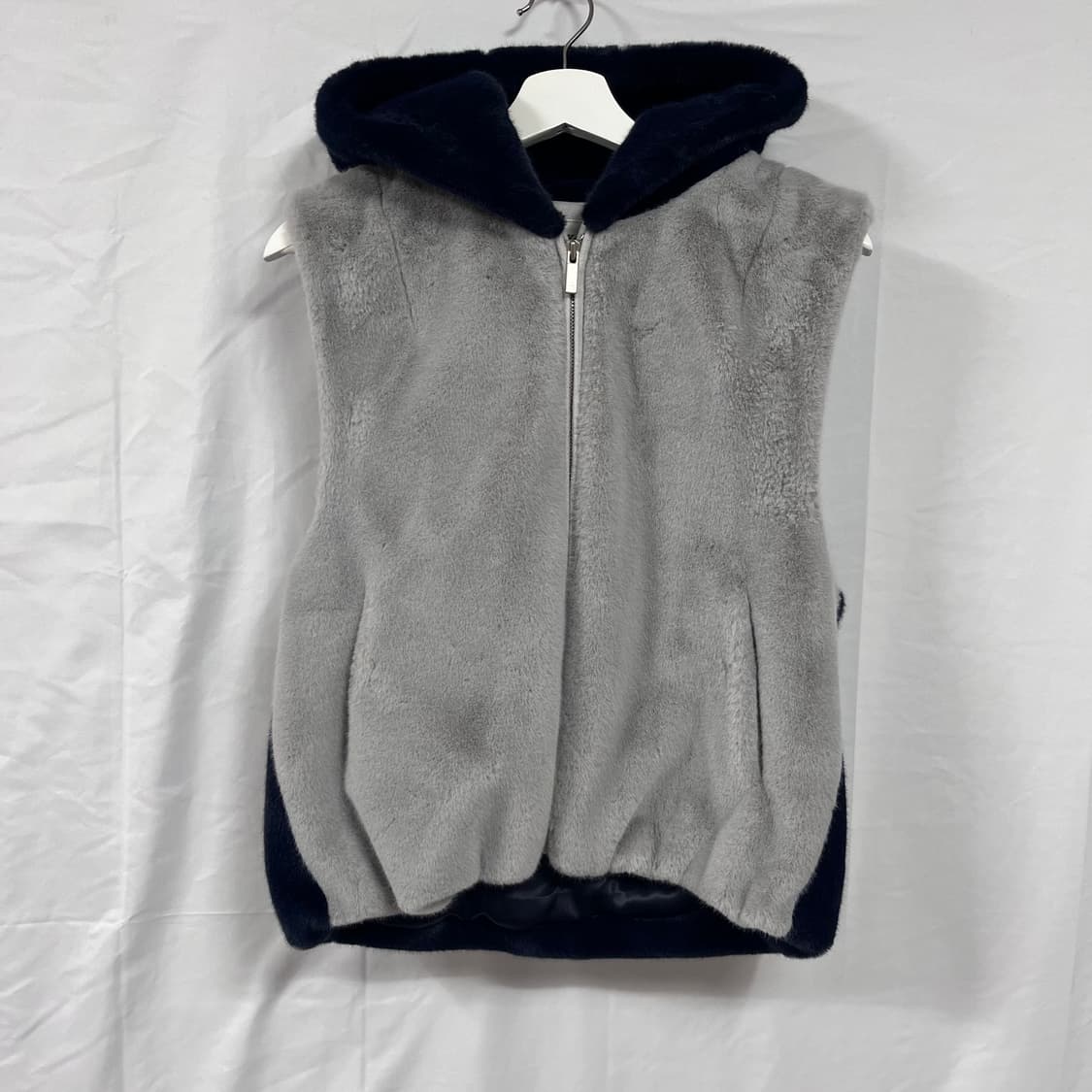 에고이스트 페이크 밍크퍼 배색 후드 베스트 상품이미지1