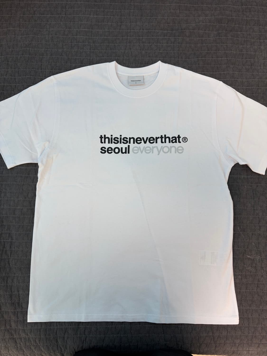 디스이즈네버댓 X 에브리원도쿄 로고 티셔츠 상품이미지1