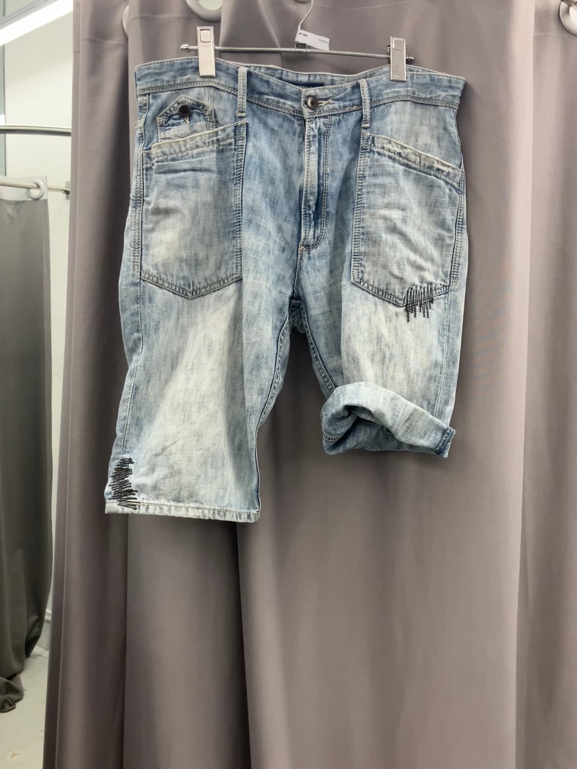 알뉴볼드 데미지 연청 하프 데님팬츠 상품이미지2