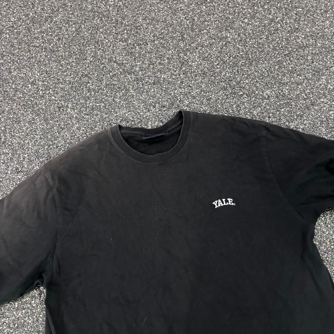 예일 페이드 스몰로고 반팔티 상품이미지2