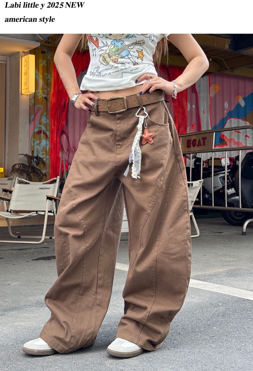 자수 레터링 커브드 팬츠 (브라운) 상품이미지3