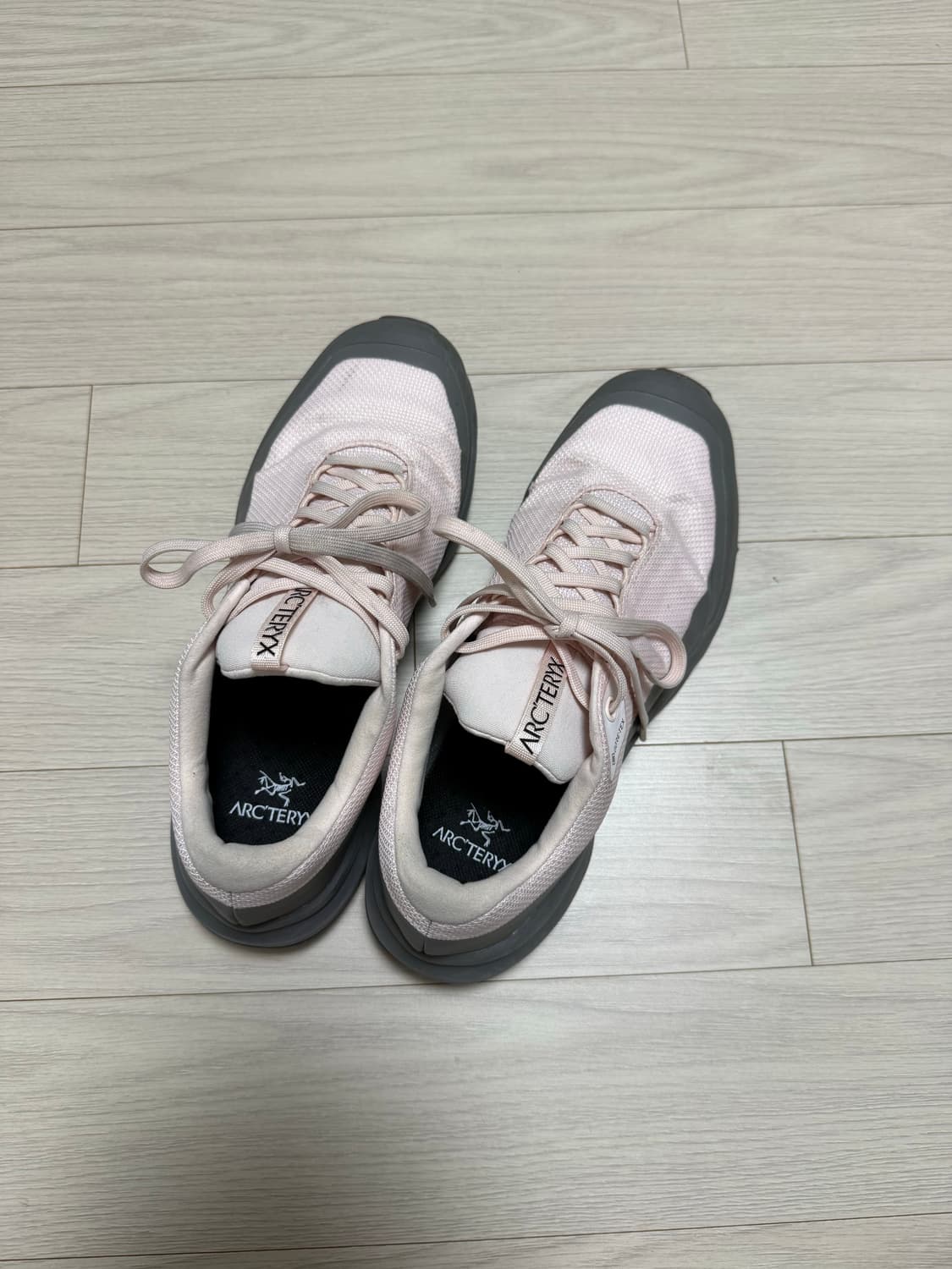 아크테릭스 에어리어스 고어텍스 (핑크) 240 상품이미지3