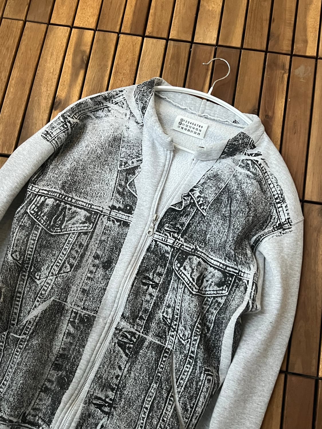 마르지엘라 아티저널 스웻 집업 상품이미지1