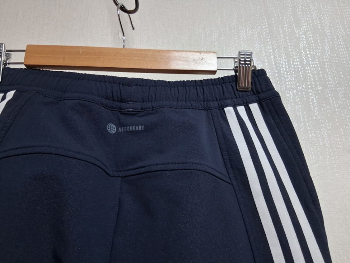 아디다스 AEROREADY 네이비 트랙 팬츠 추운간절기 두께감있는 31  상품이미지6
