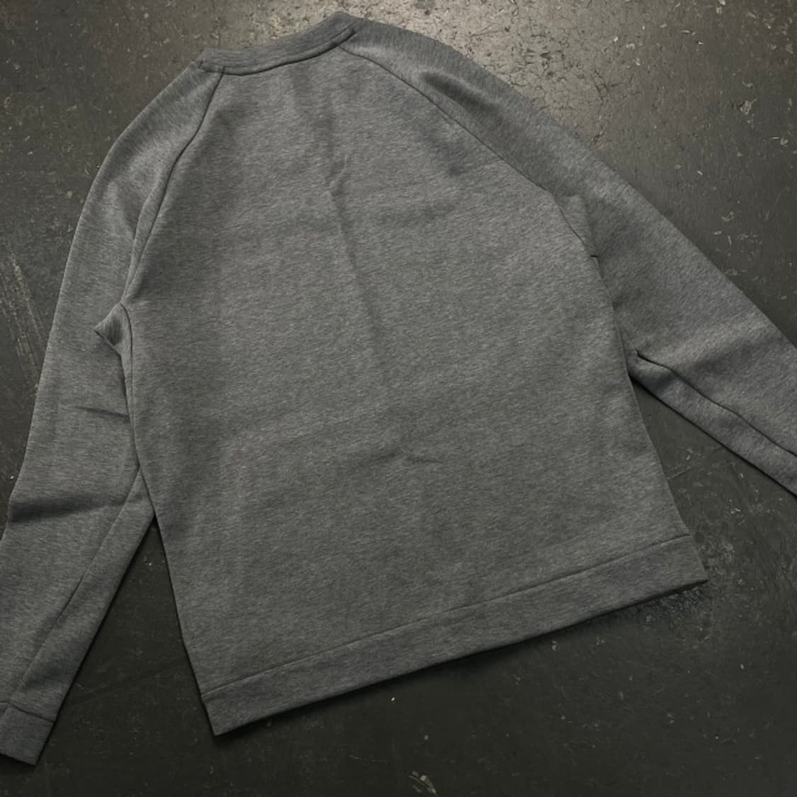 105 나이키 테크팩 맨투맨  상품이미지5