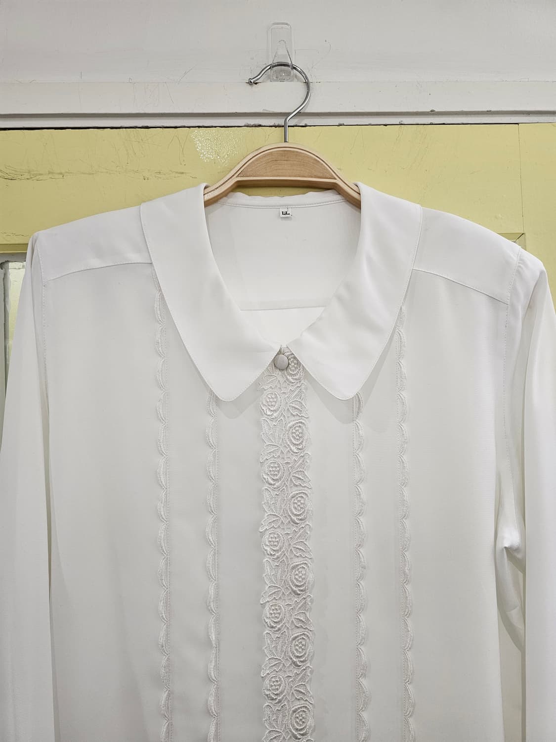 Japan 화이트 자수 블라우스 상품이미지2
