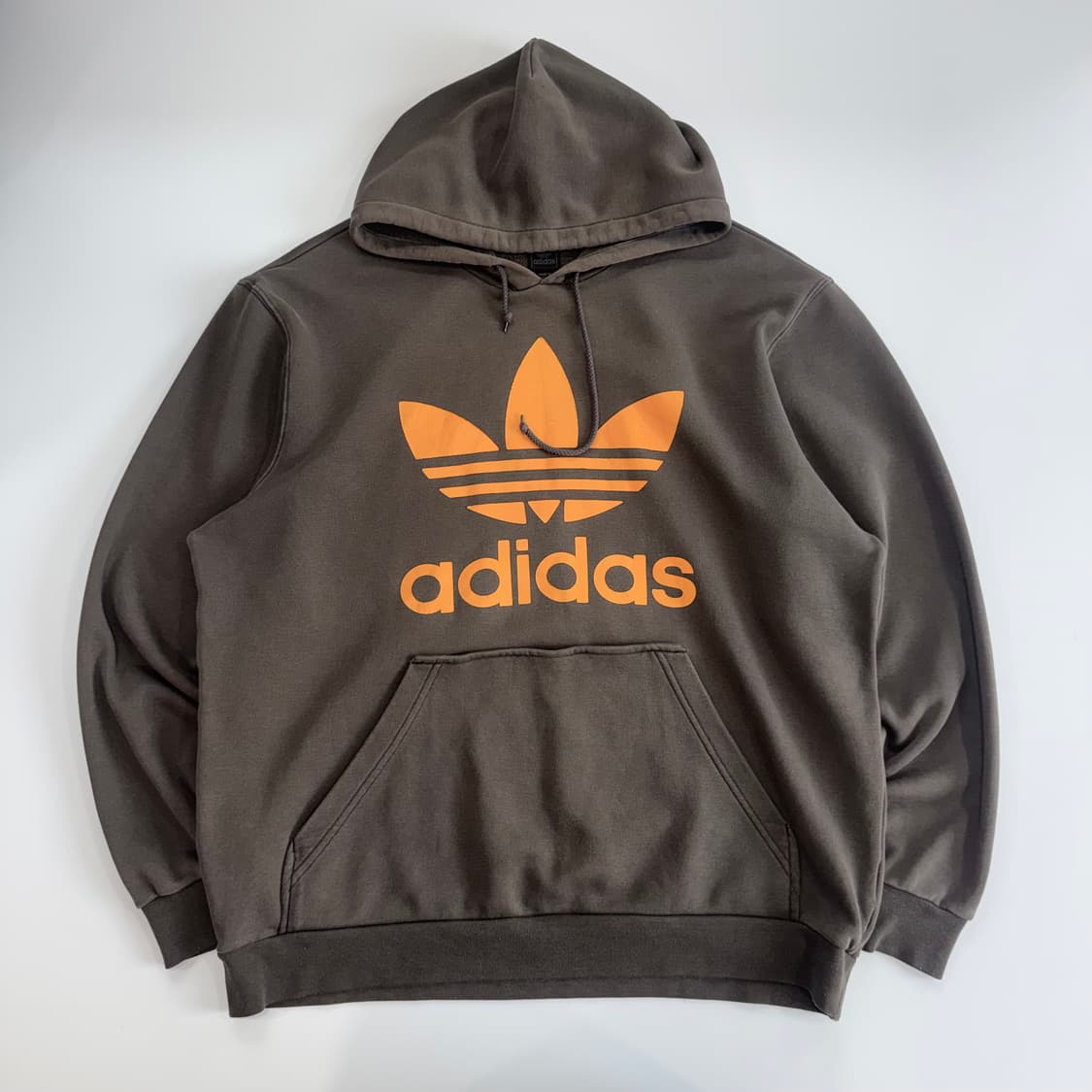 Adidas 아디다스 빅 파이어로고 브라운 후드티 상품이미지3