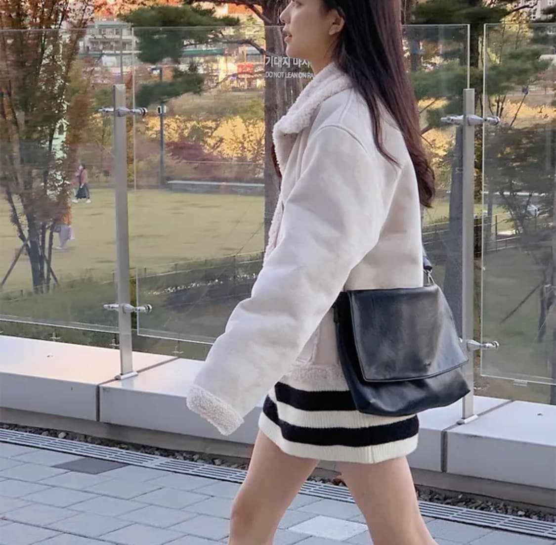 마일드 크로스 백 (아이패드, 태블릿 가방) 상품이미지4
