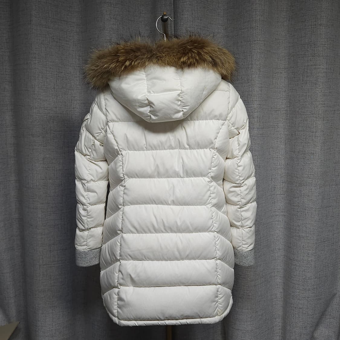 95 ) 루이까스텔 여성 롱패딩 상품이미지5