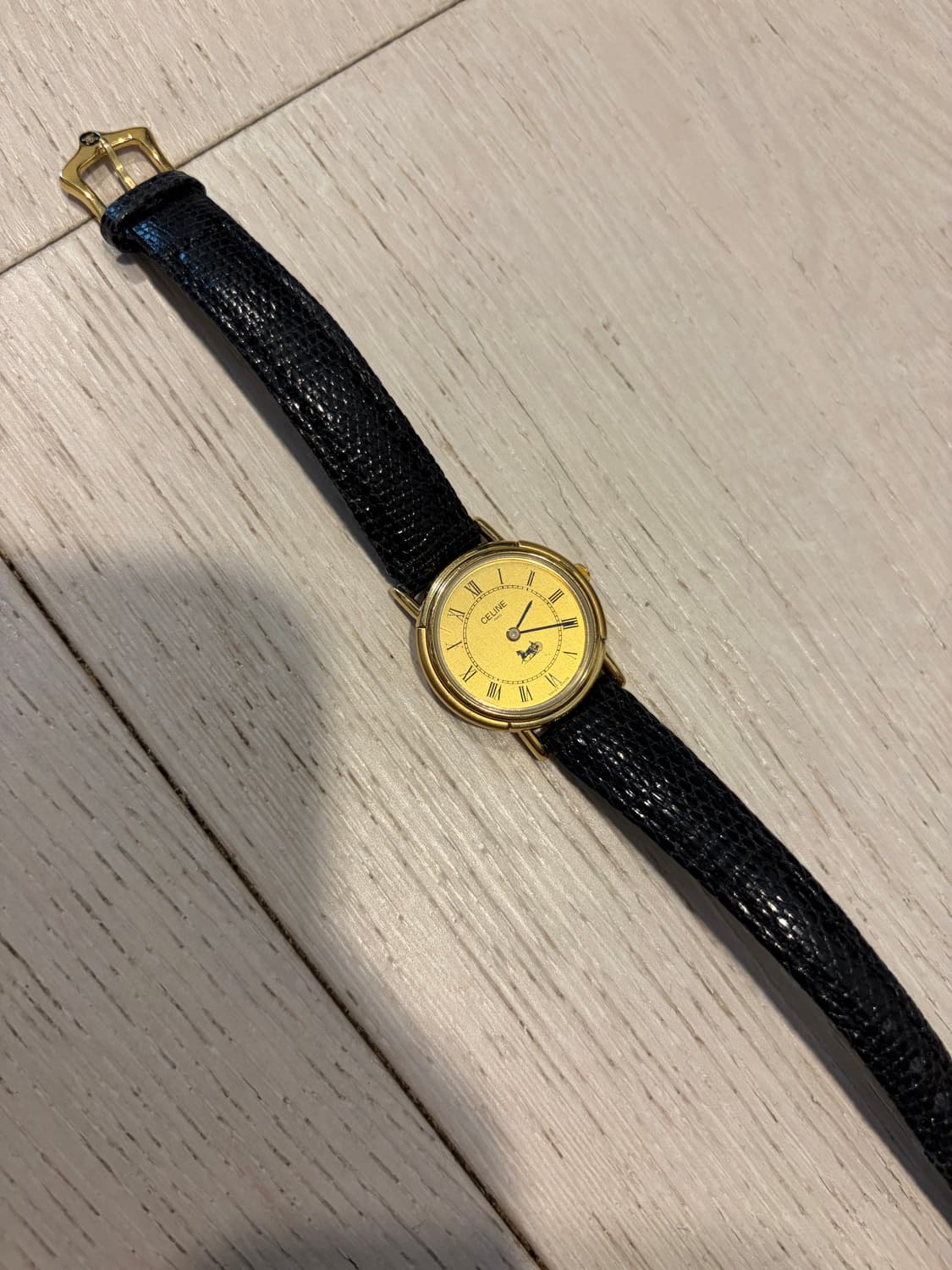 셀린느 시계 상품이미지1