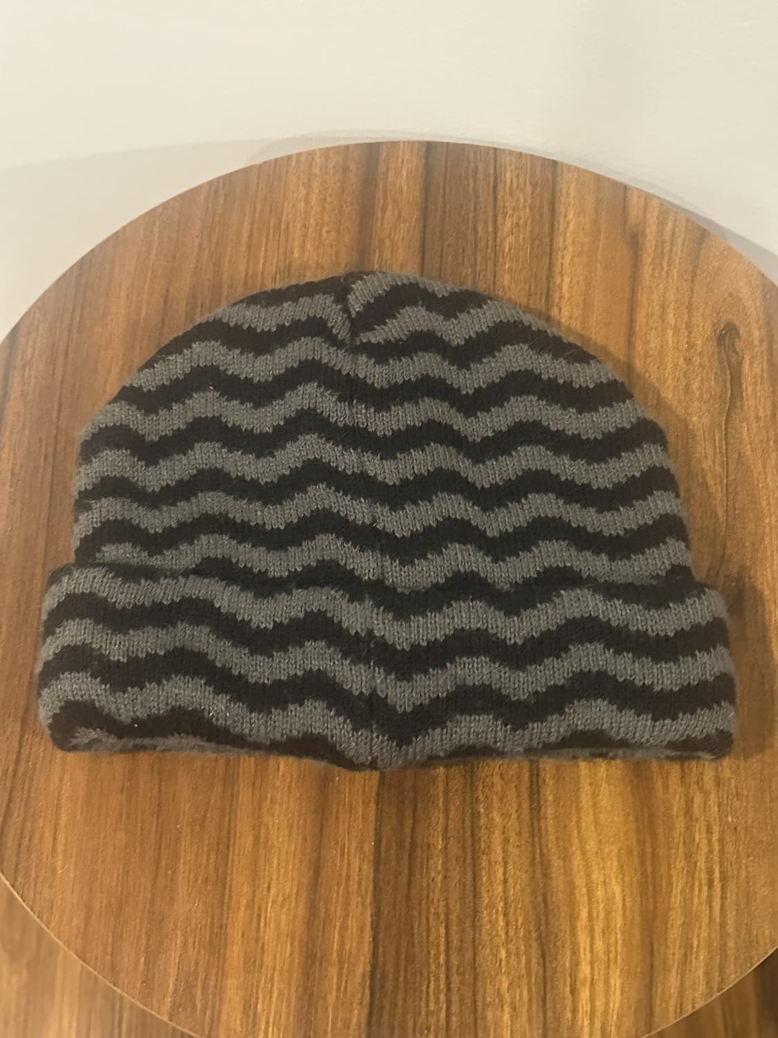 슈프림 웨이비 스트라이프 그래피티 비니 상품이미지2