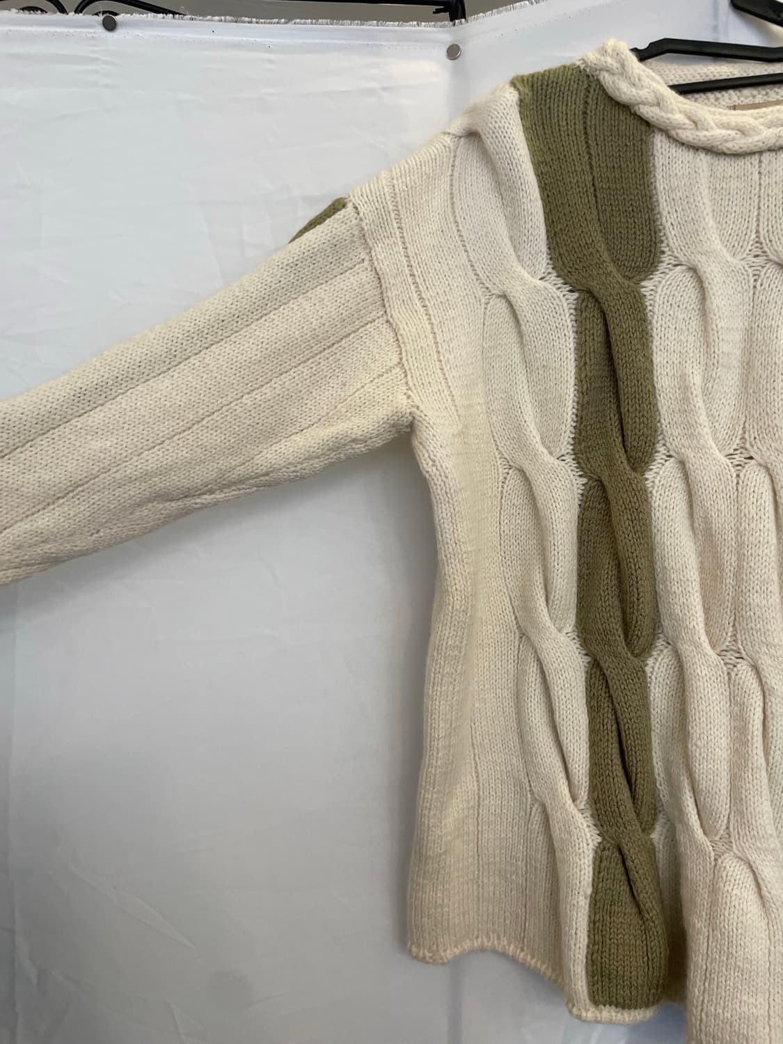 오버핏 꽈배기 울니트 상품이미지3