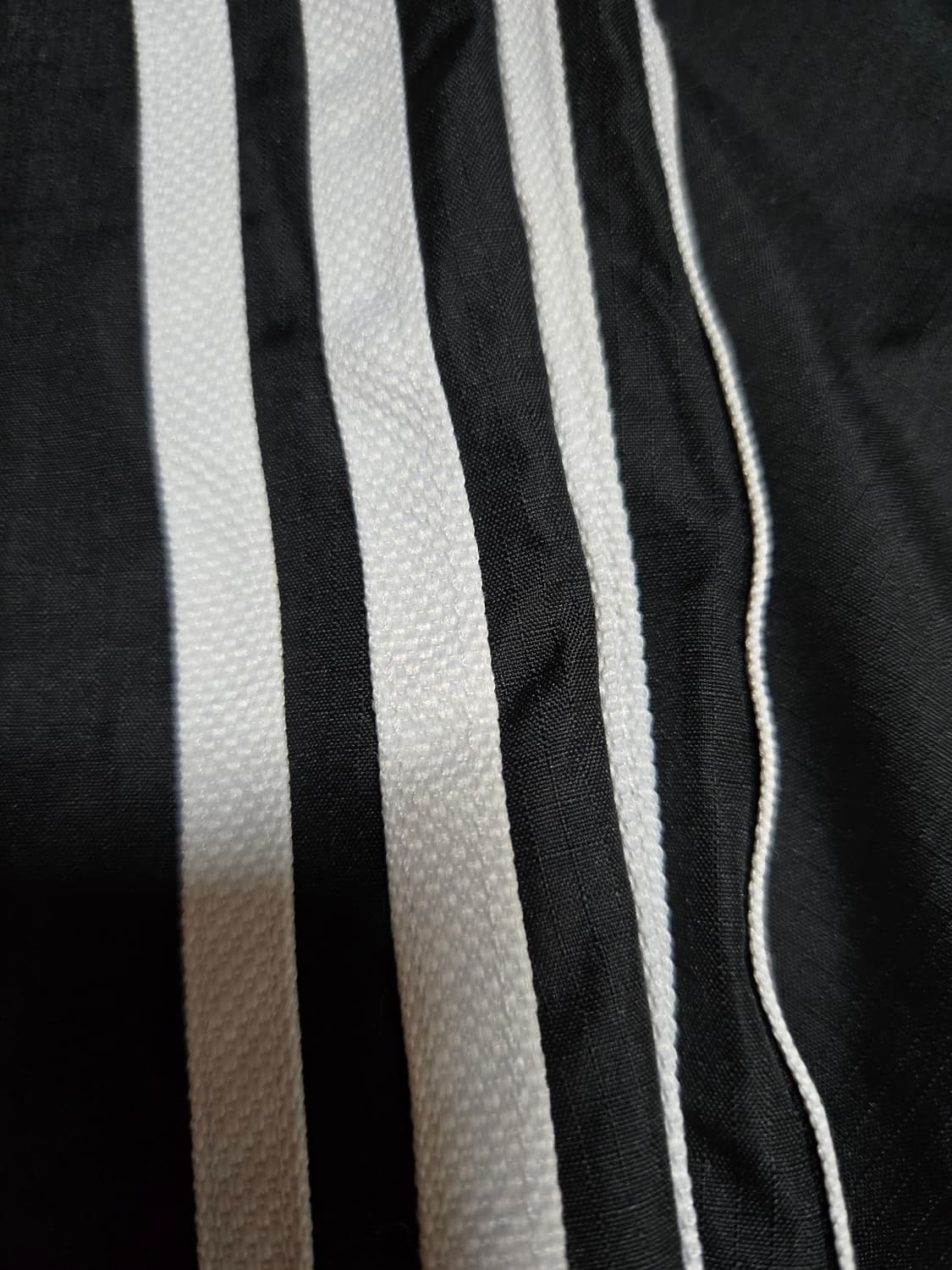 아디다스 남성 우븐 조거팬츠 상품이미지3