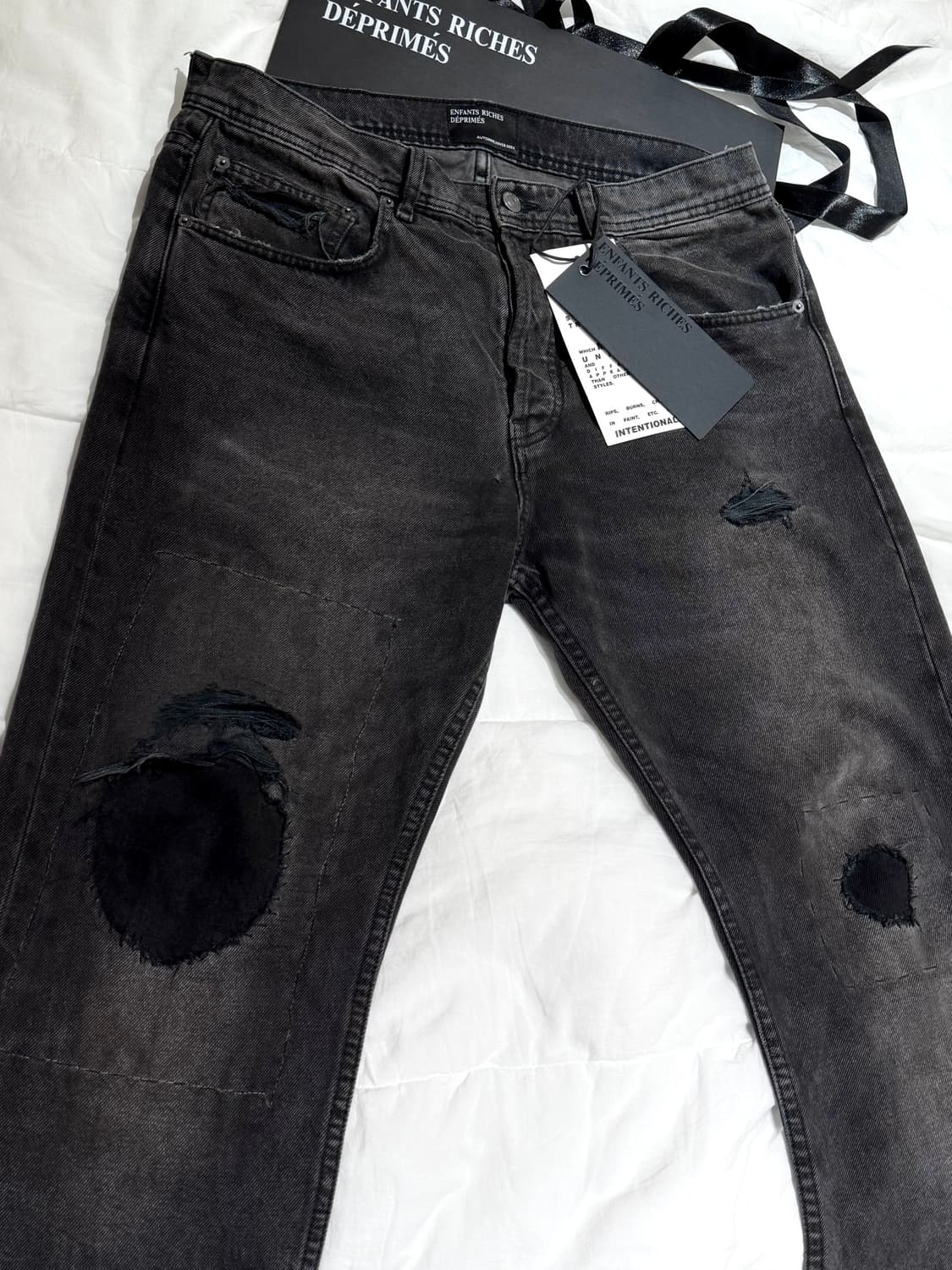 Thrashed flared Jean  상품이미지1