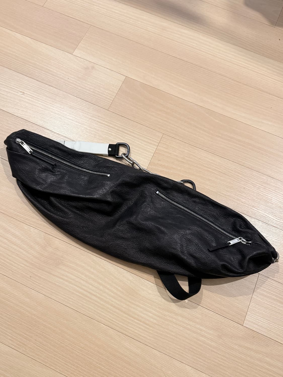 릭오웬스 체인 램스킨 크로스백 블랙 상품이미지1