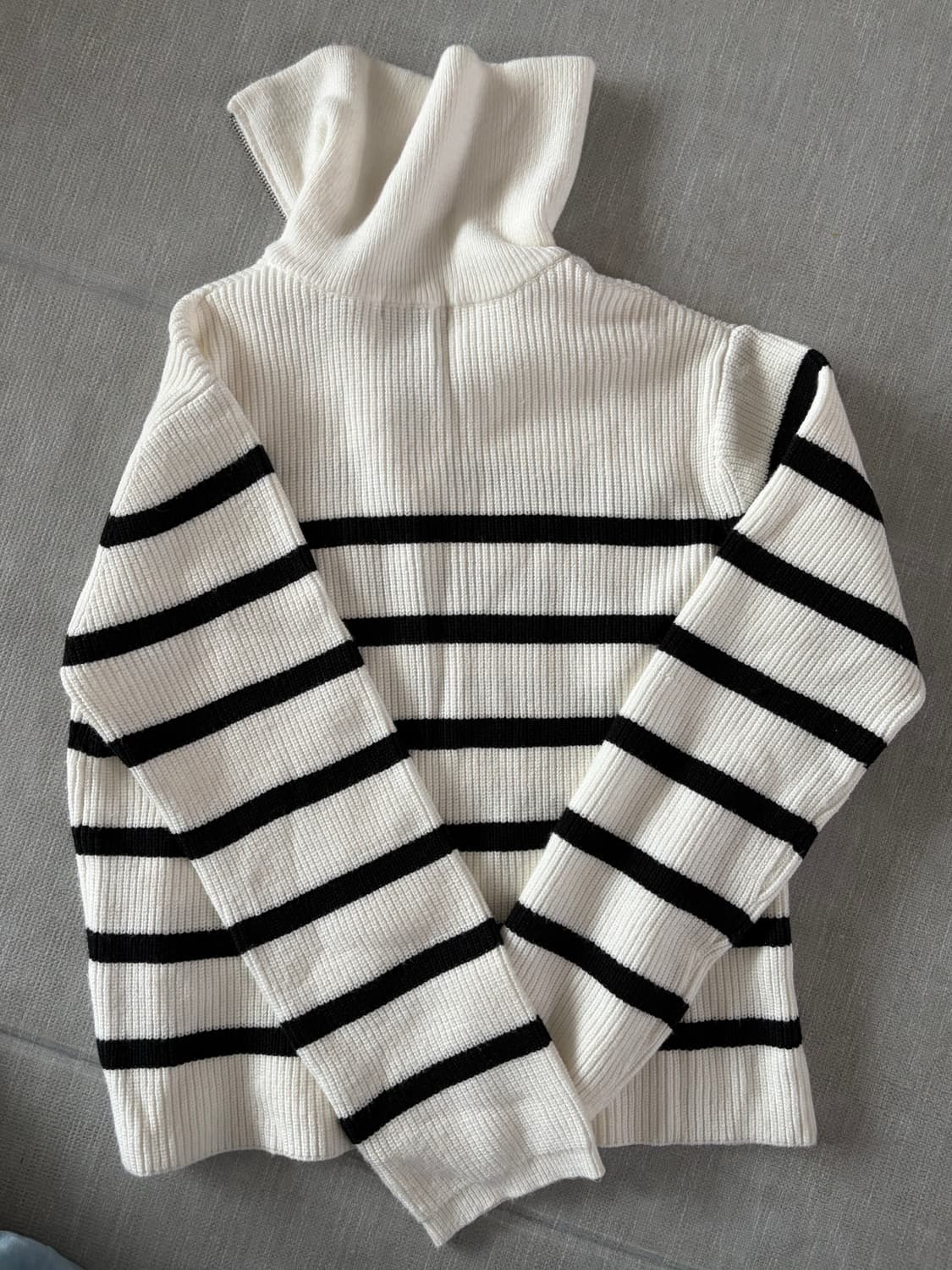 미쏘 스트라이프 카라 반집업 니트 상품이미지3
