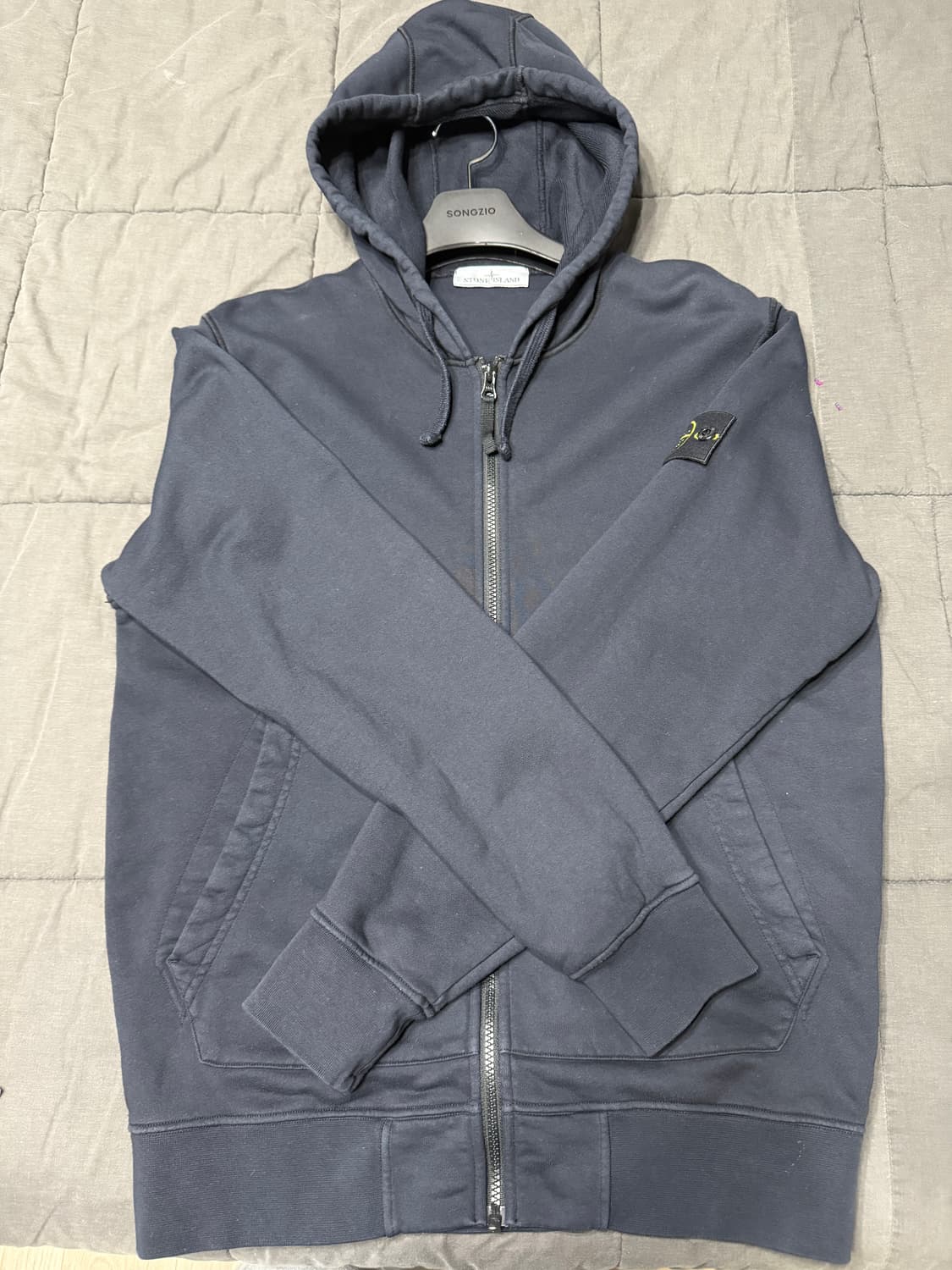 새상품급 스톤아일랜드 후드집업(L,네이비블루) 상품이미지1