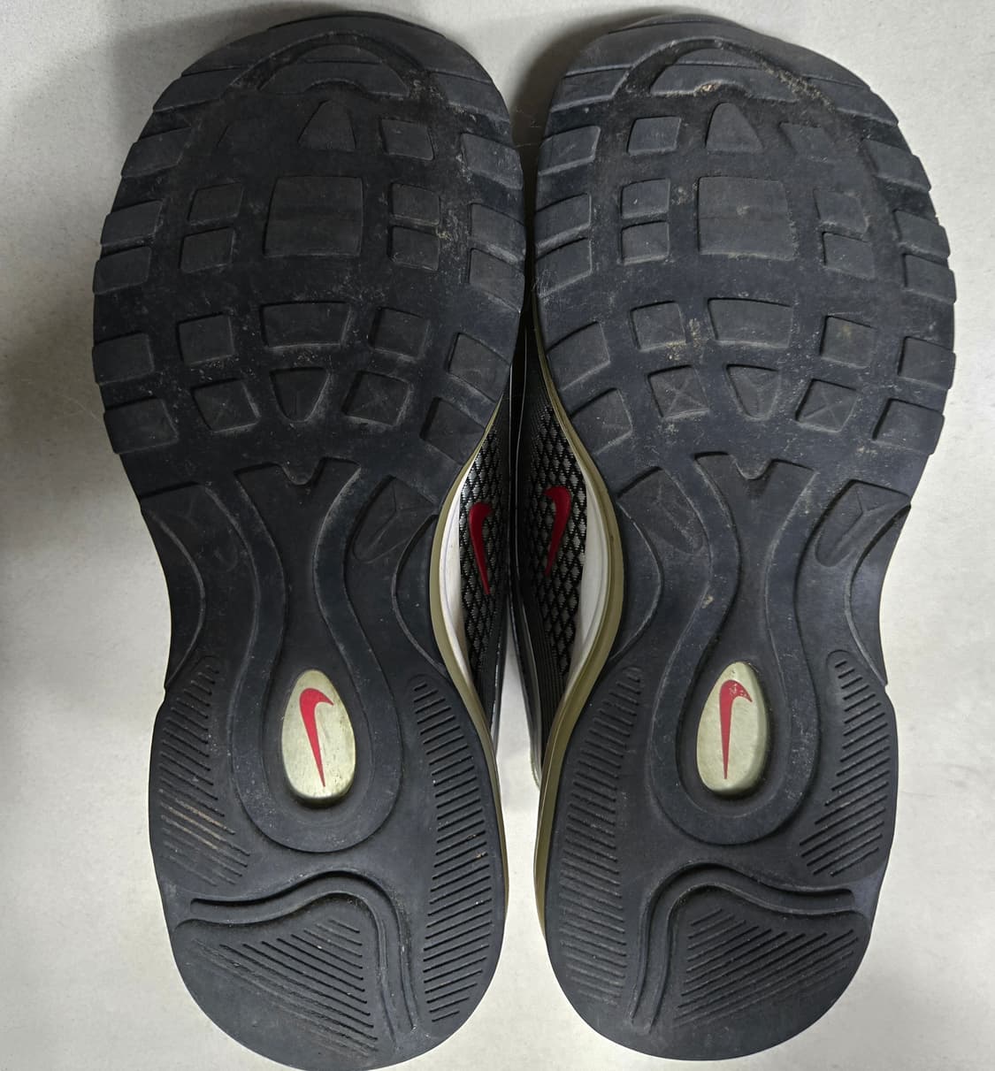 나이키 에어맥스97 울트라17 메탈릭 실버 240mm 상품이미지8