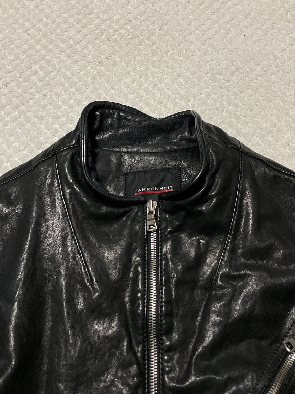 SIEG 웨스턴 무드 램스킨 양가죽 절개 레더 자켓 상품이미지4