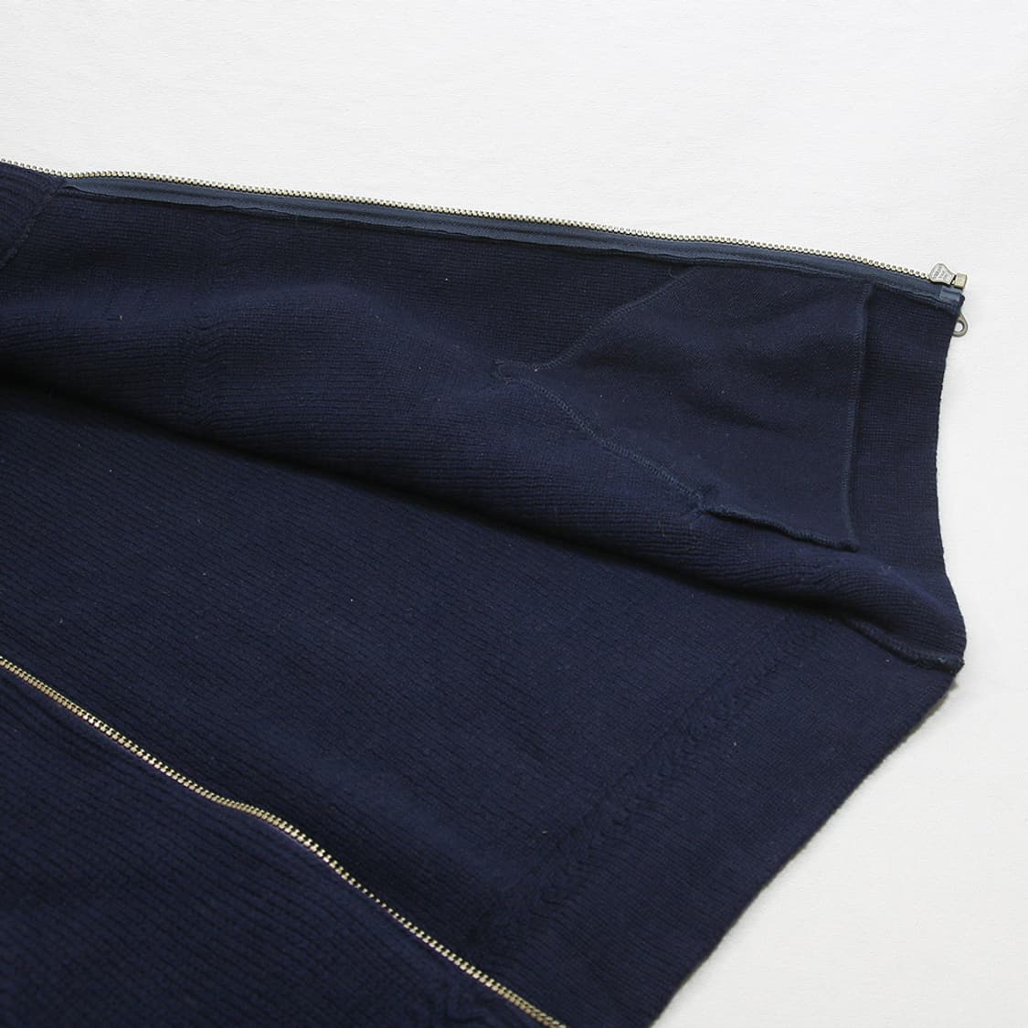 (착용컷) BONZ 울 니트 집업 베스트 (남성용 100) 상품이미지8