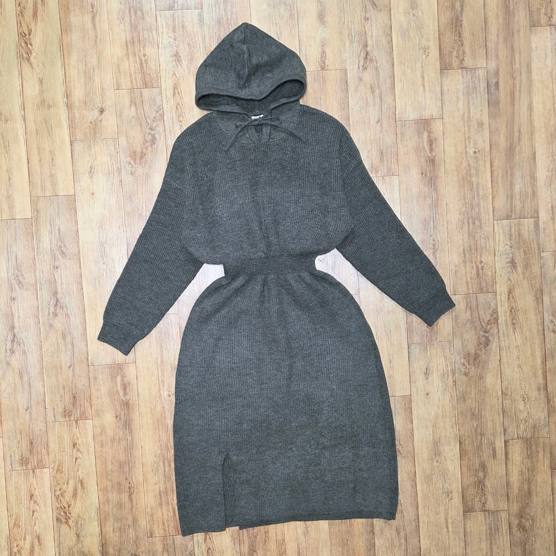 쿠오세(KUOSE) 후디 니트원피스 66-77 새상품 상품이미지2