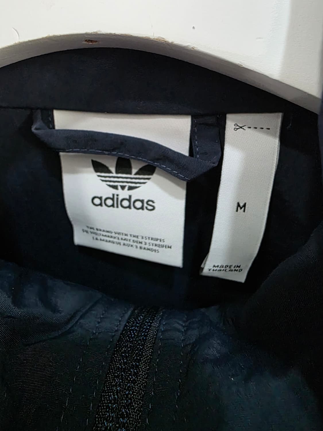 아디다스 쉐도우 트레포일 윈드브레이커 바람막이 상품이미지3