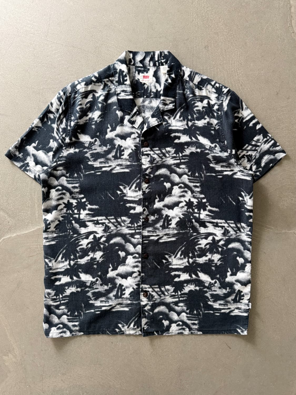 Levi’s Monochrome Hawaiian Shirt 상품이미지1