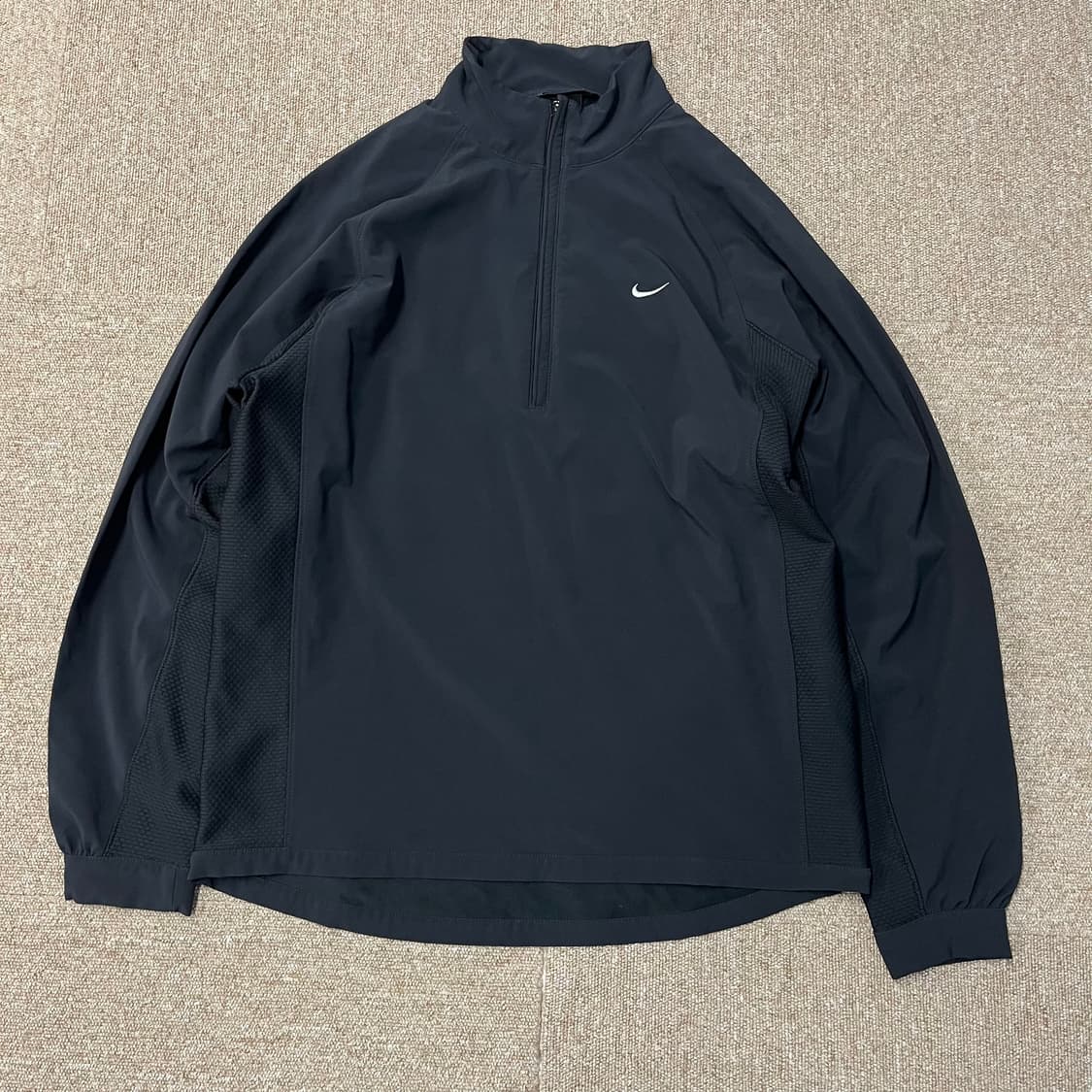  나이키 반집업 상품이미지2