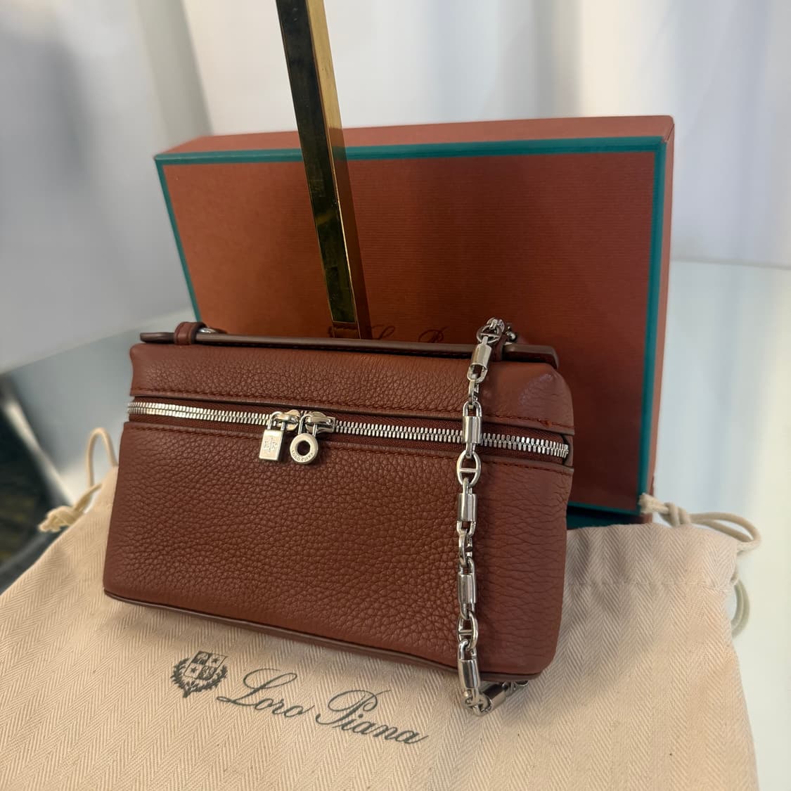 로로피아나 엑스트라 포켓 미니 파우치 숄더 크로스백  상품이미지4