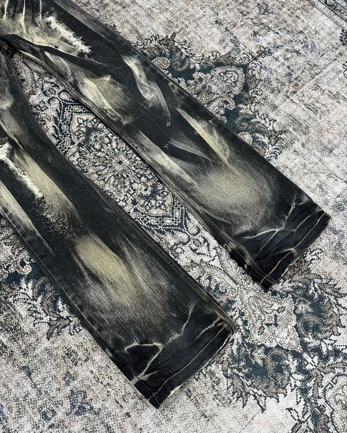 Crack washing bootscut jeans 상품이미지3