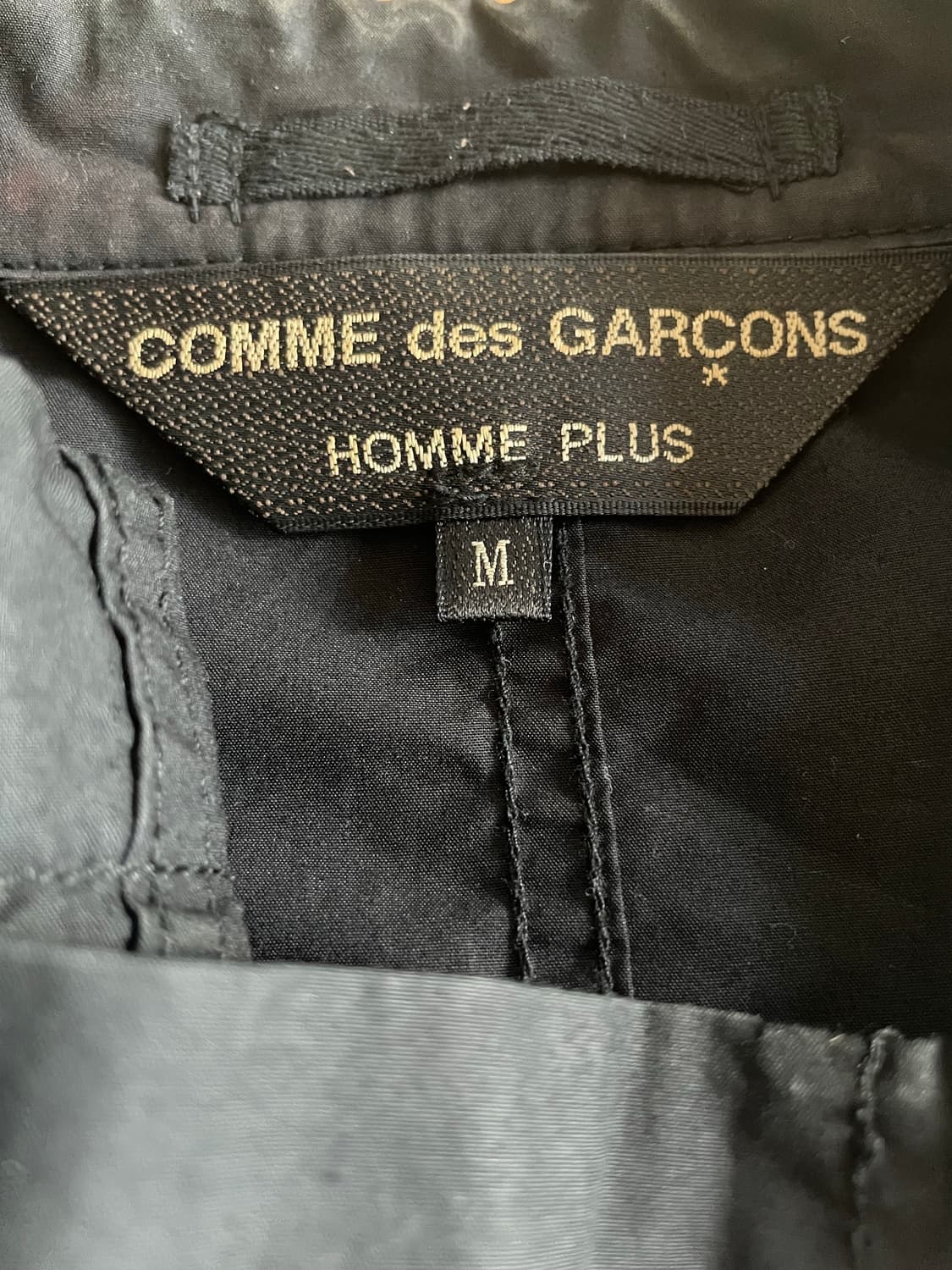 꼼데가르송 옴므 플러스 크롭 블레이저 상품이미지4