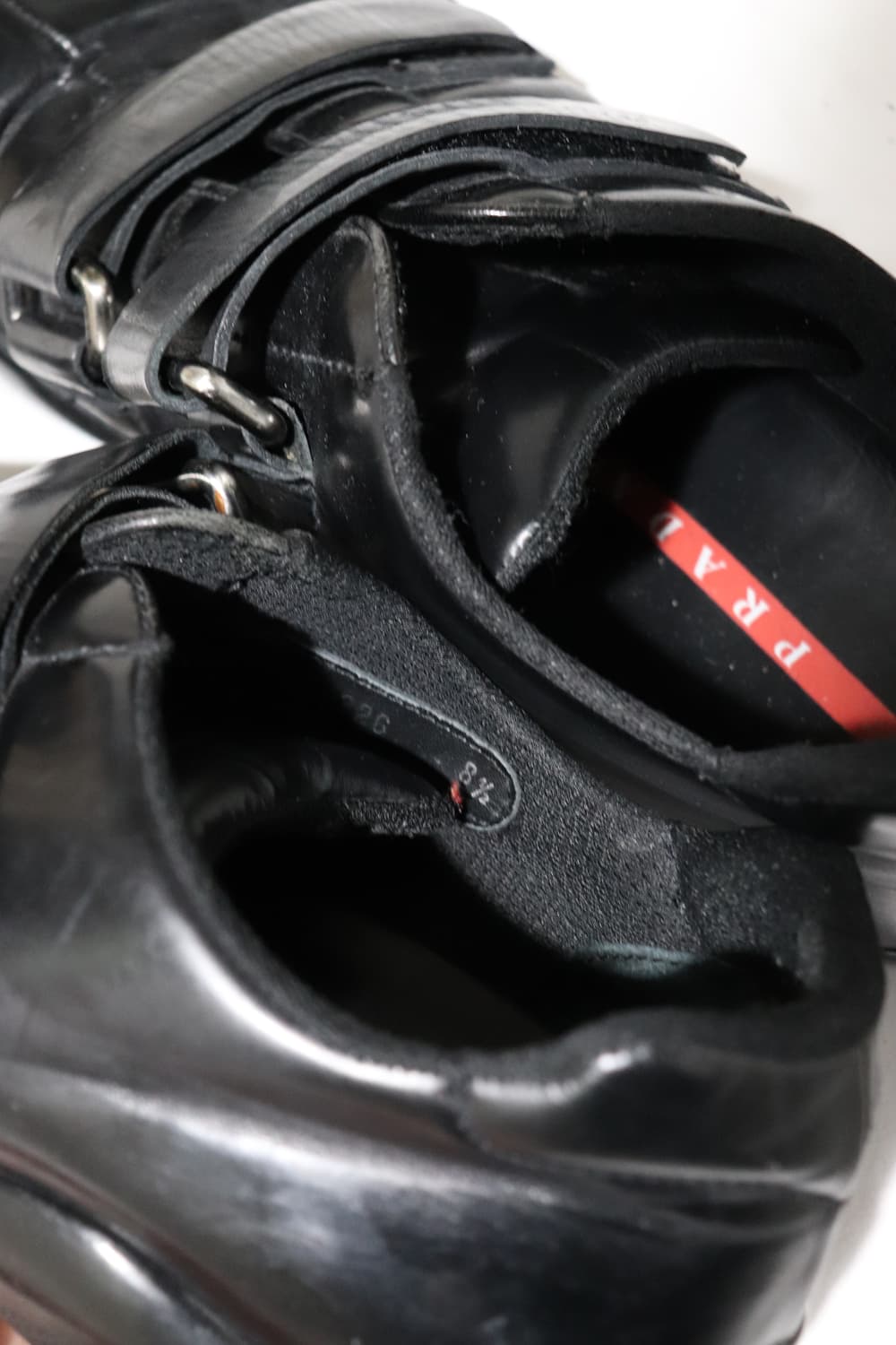 [8.5] 프라다 스포츠 벨크로 레더 스니커즈 상품이미지5