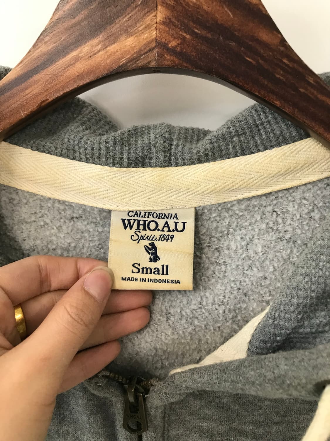 후아유 y2k 와투케 그레이 후드집업 상품이미지6