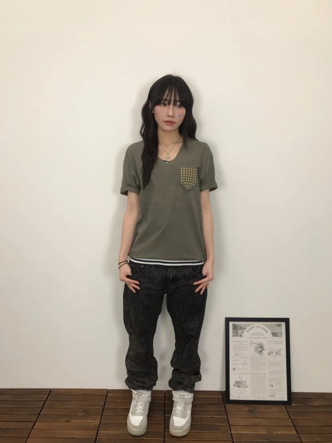 Guild Prime Stud Pocket V-Neck Tee 상품이미지2