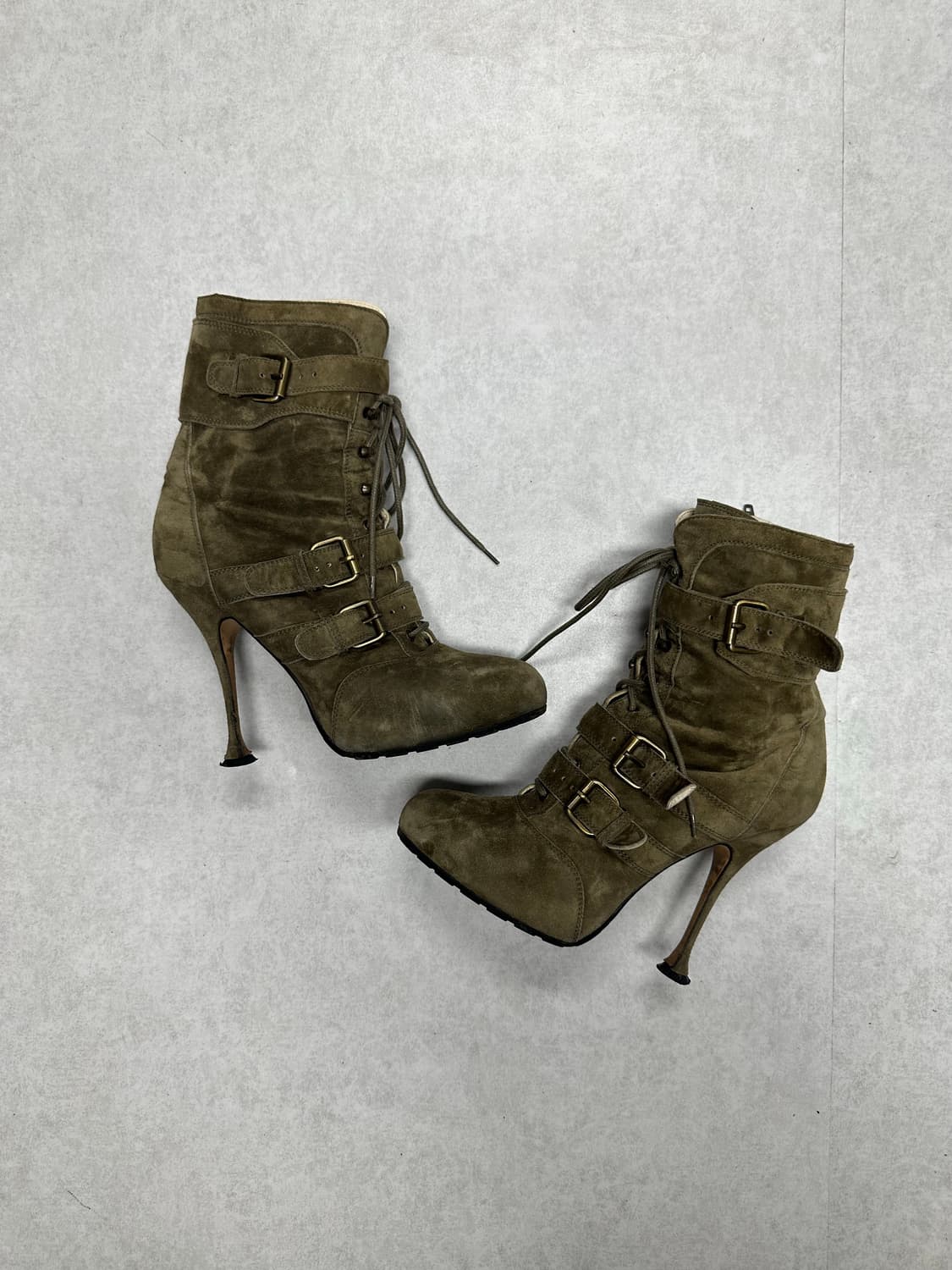 Brian Atwood 밀리터리 스트랩 스틸레토 힐 상품이미지3