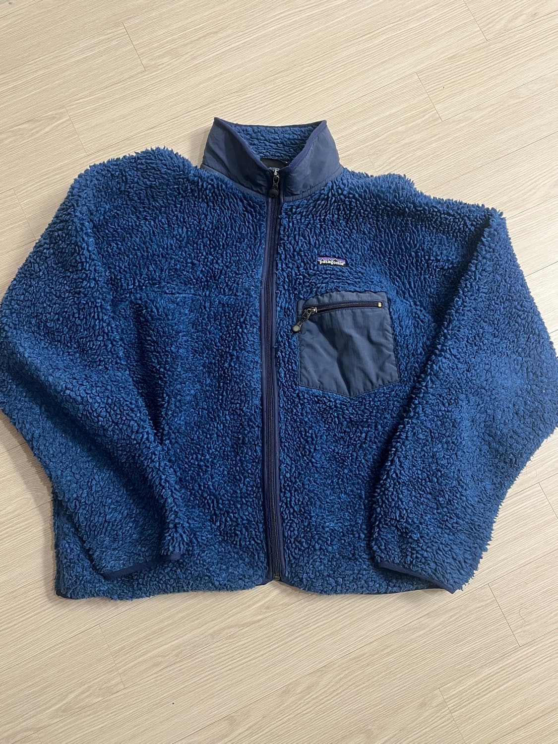 파타고니아 딥파일 블루 L 판매합니다 상품이미지1