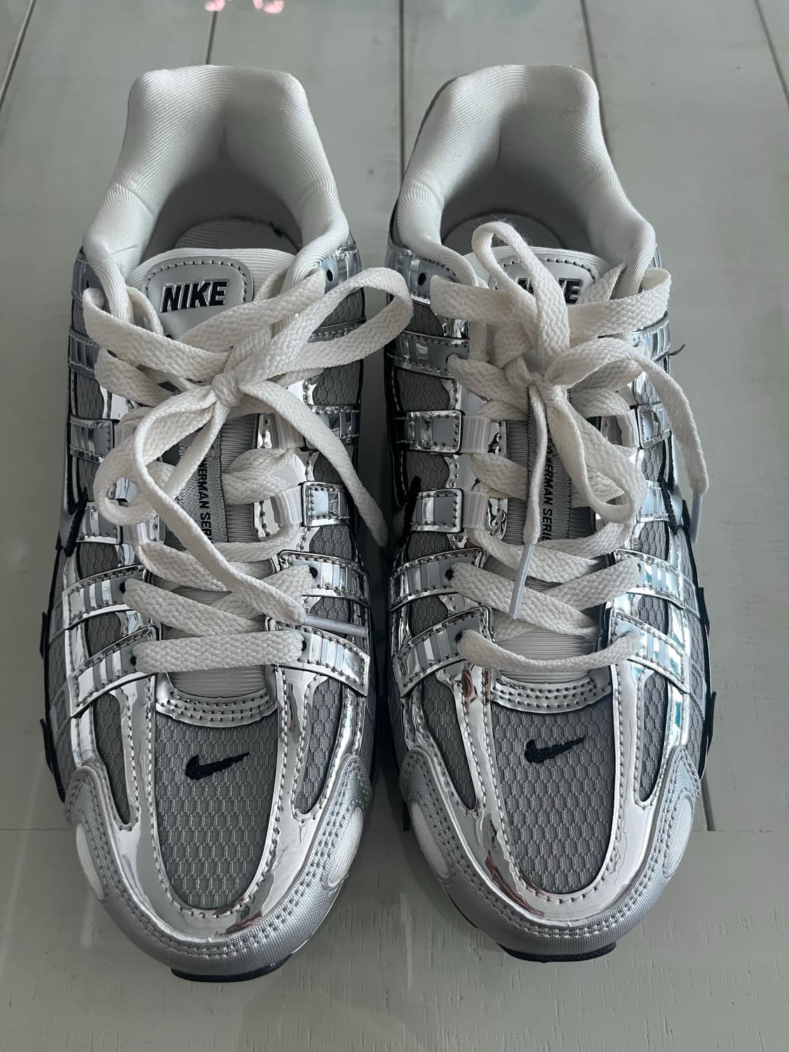 나이키 p-6000 메탈릭 실버 상품이미지1