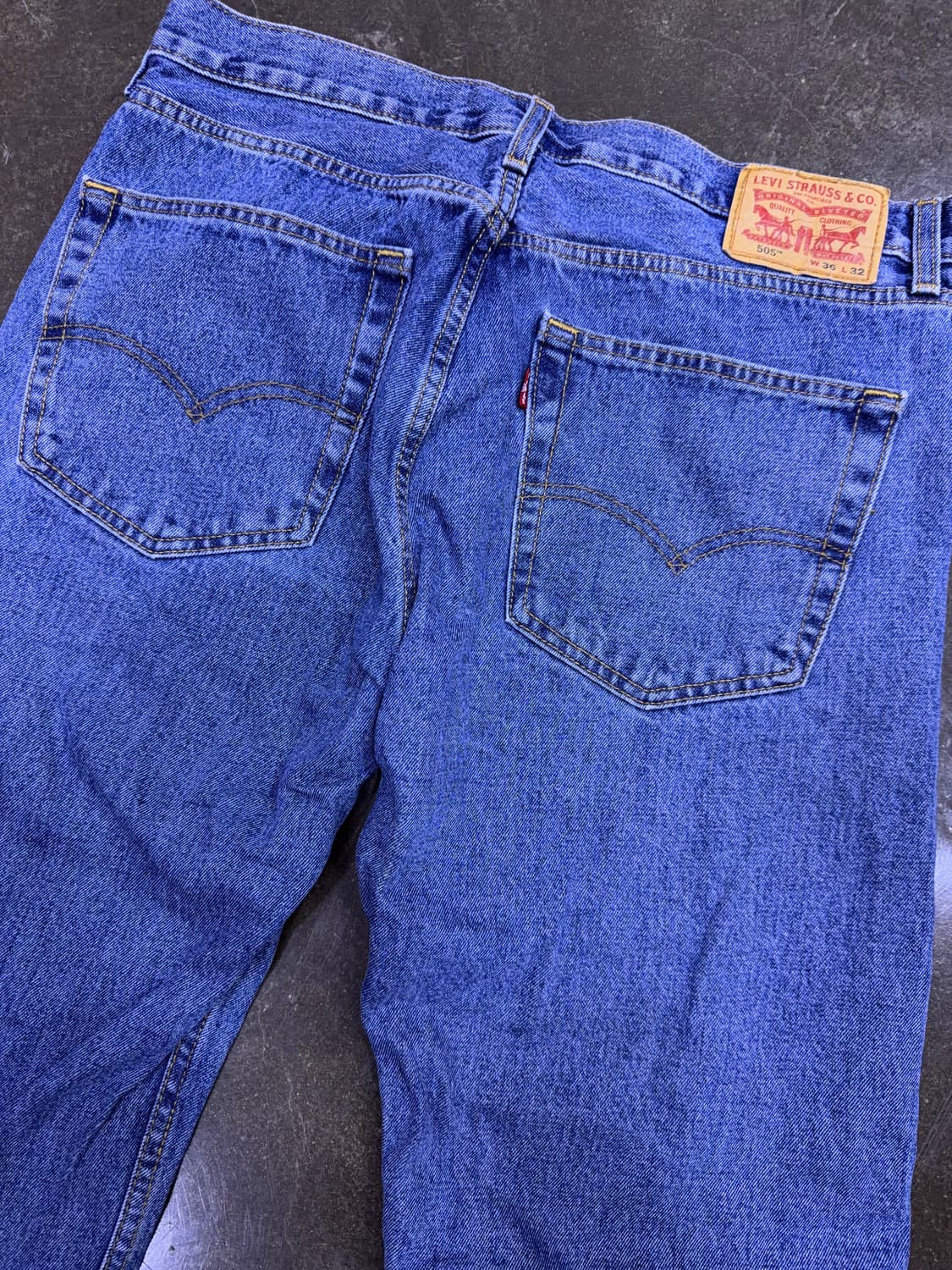 리바이스 505 레귤러 스트레이트핏 라이트 워싱 데님팬츠 36 상품이미지6