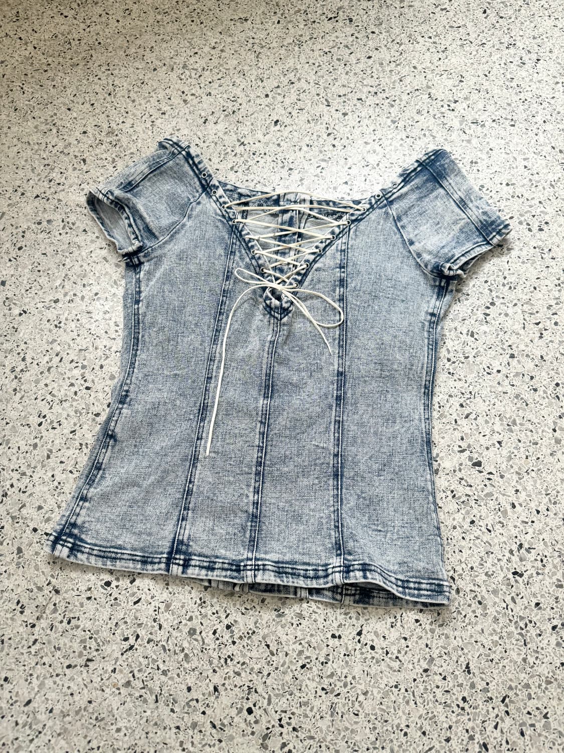 아이스 워싱 데님 아일렛 오프숄더 탑 이너 2pcs SET 상품이미지7